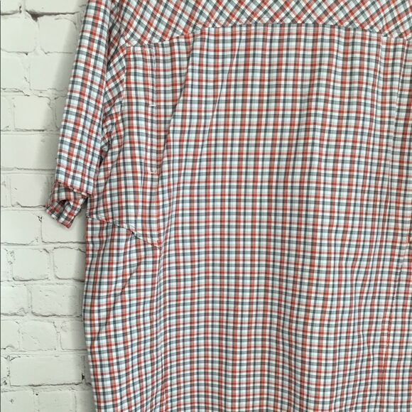 Columbia Men's‎ Plaid Omni-Shade Short Sleeve Button Up Shirt - Picture 11 of 16